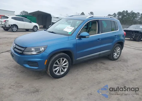 2017 Volkswagen Tiguan 2.0T Wolfsburg Edition z USA, uszkodzony, nr VIN WVGRV7AX4HW501927